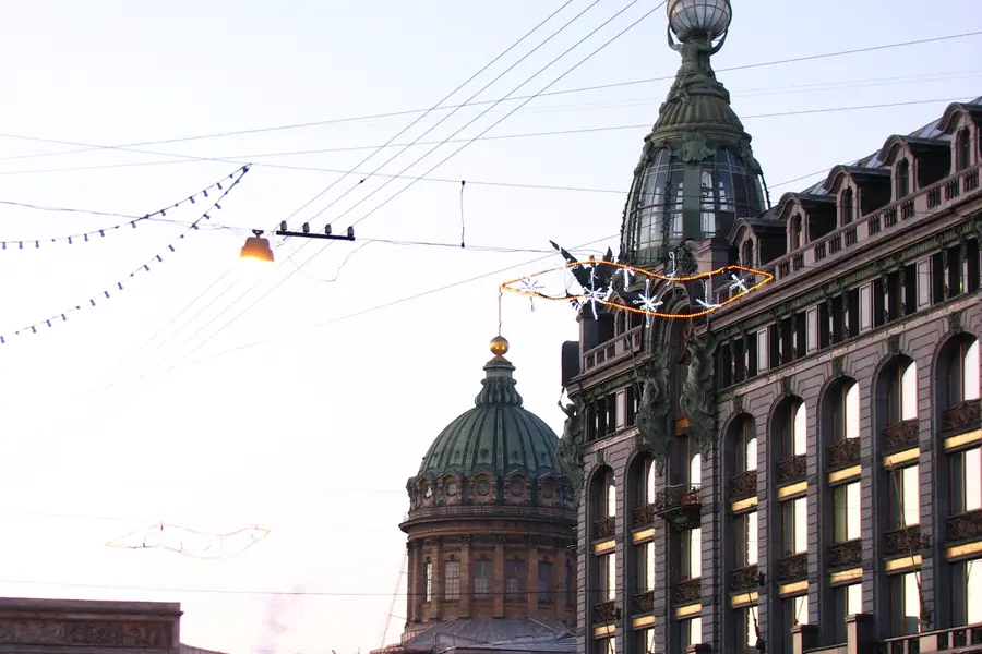 La Perspective Nevski illuminée pour les fêtes