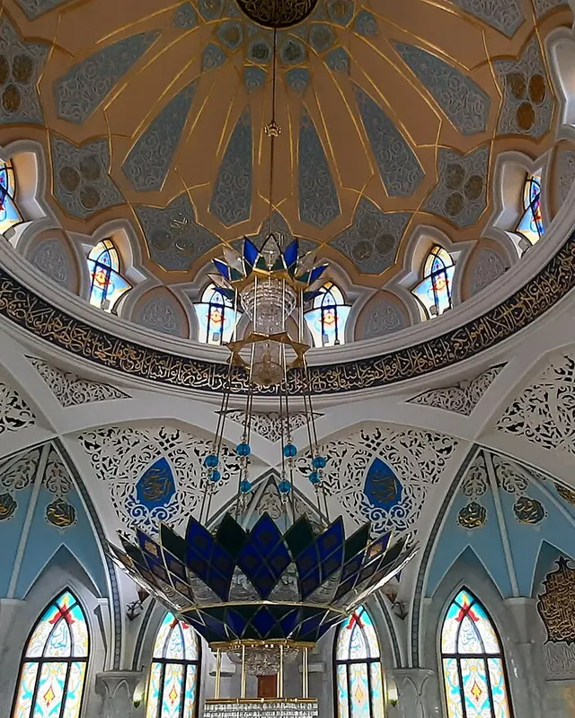 La coupole intérieure de la mosquée Qolsharif, au kremlin de Kazan